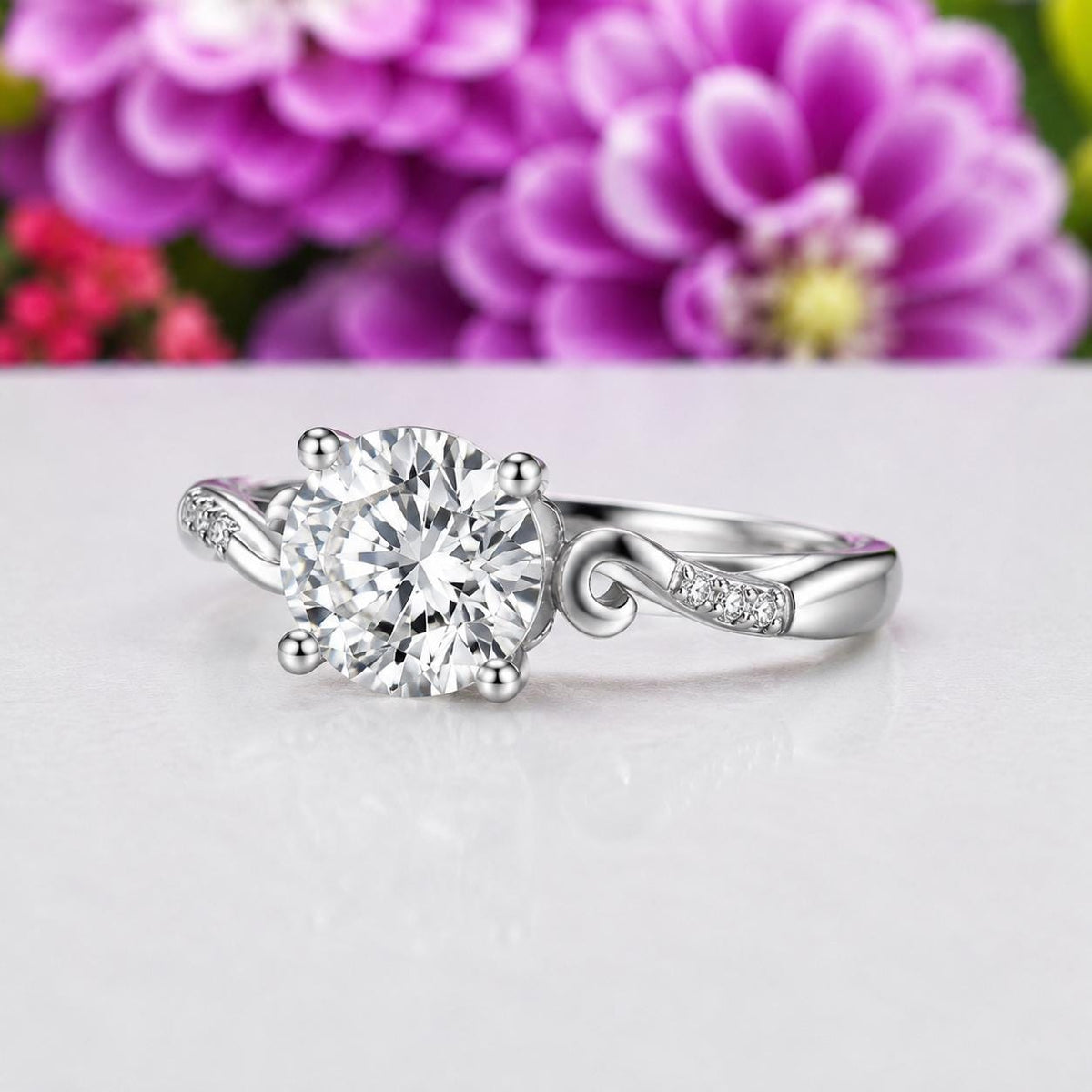 Vintage Style 2 Carat Moissanite Diamond Engagement Ring : 925 Sterling Silver