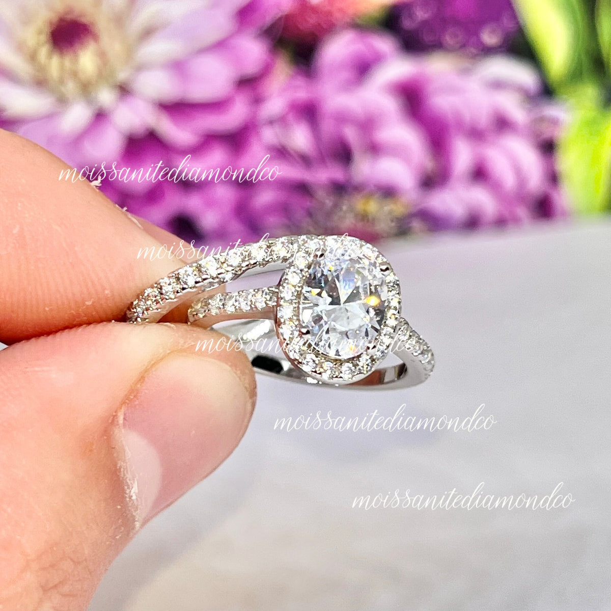 Oval Cut 1.75 ct Moissanite Halo Bridal Ring Set