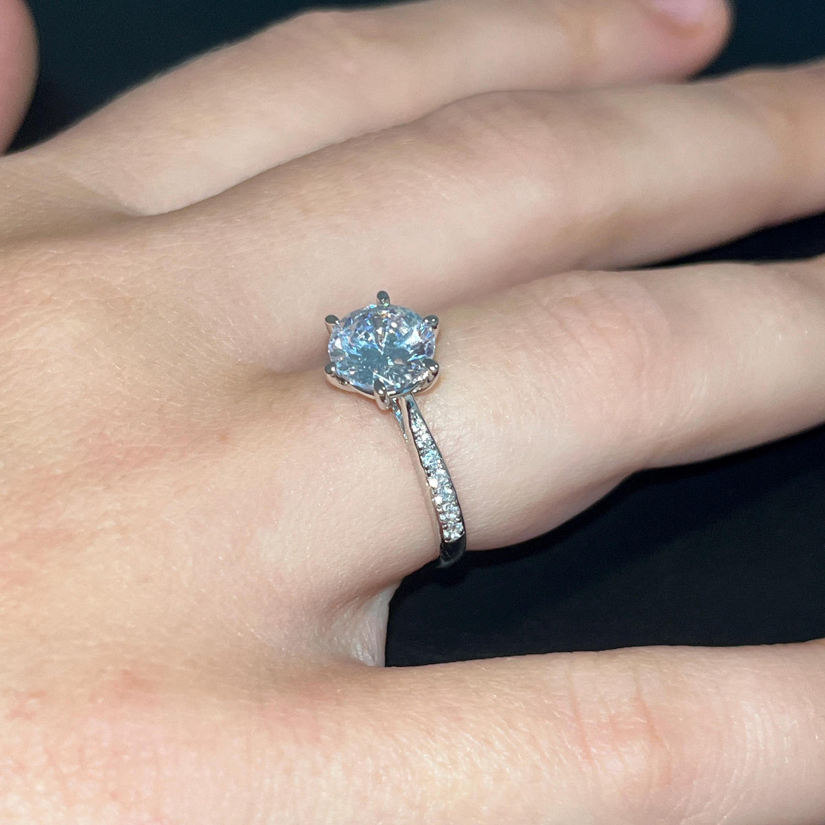 Round Cut 2 Carat Moissanite Engagement Ring: 925 Sterling Silver