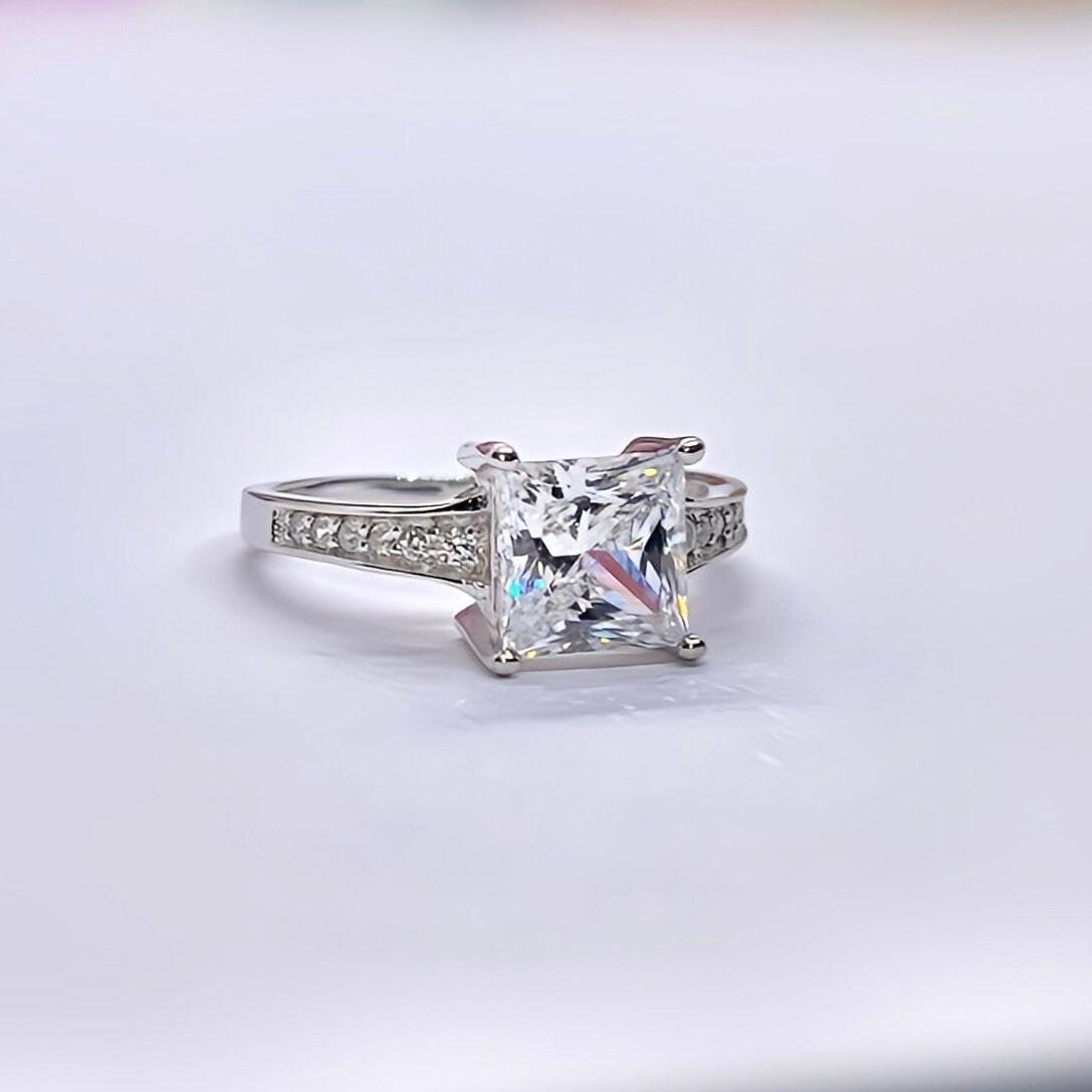 Princess Cut 1.5 Ct Moissanite Engagement Ring: 925 Sterling Silver