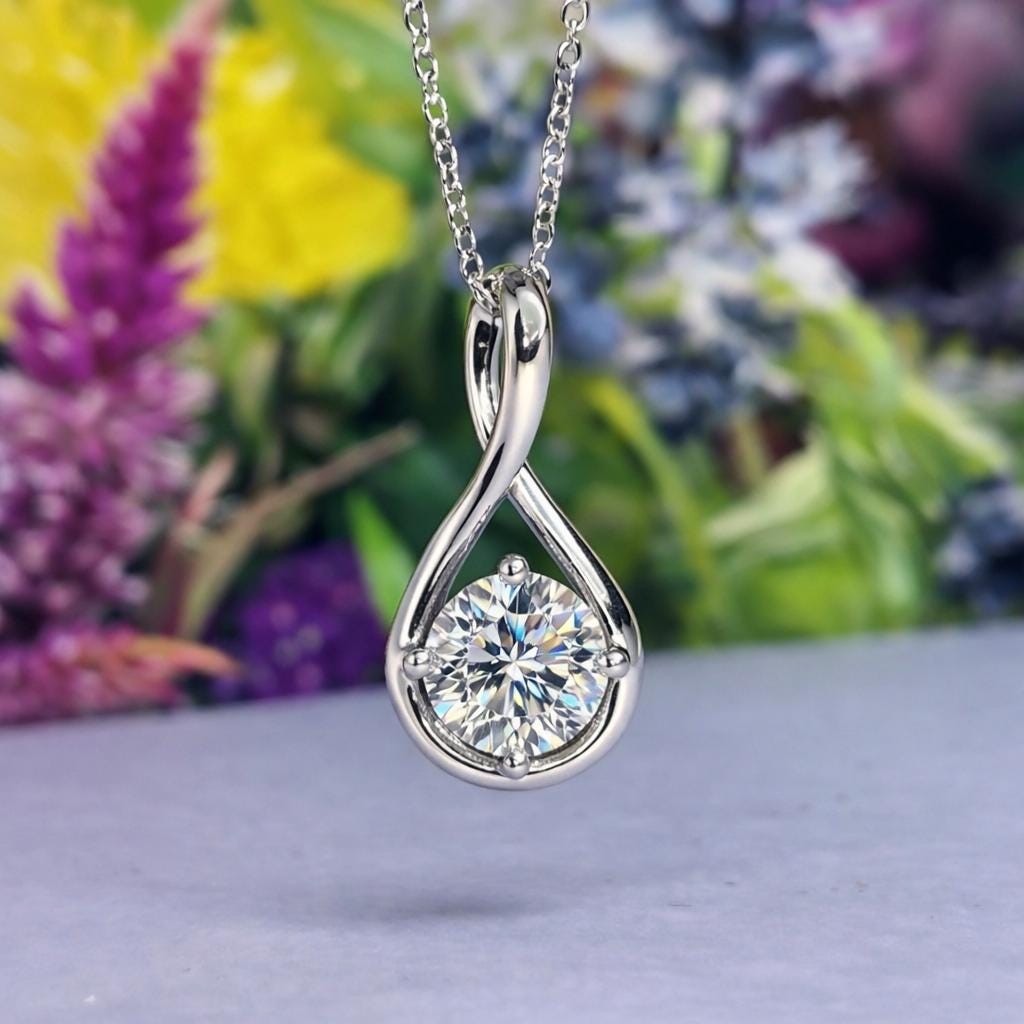 Teardrop Moissanite Necklace 2 Carat : 925 Sterling Silver