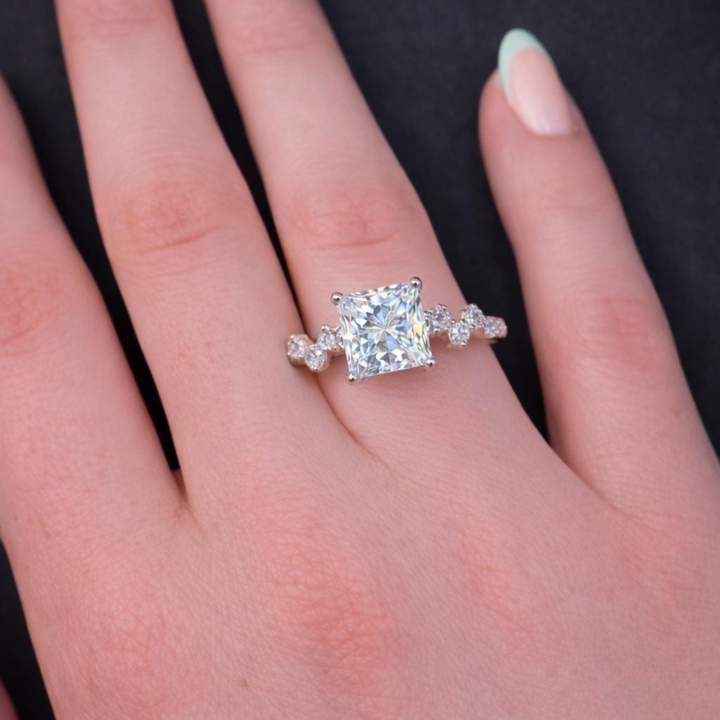 Princess Cut 2.5 CT Moissanite Engagement Ring : 925 Sterling Silver