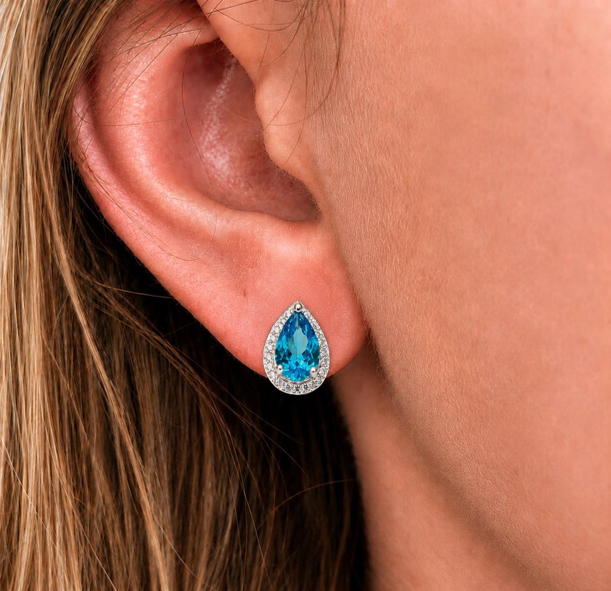 Pear Cut Blue Sapphire Stud Earrings : 925 Sterling Silver