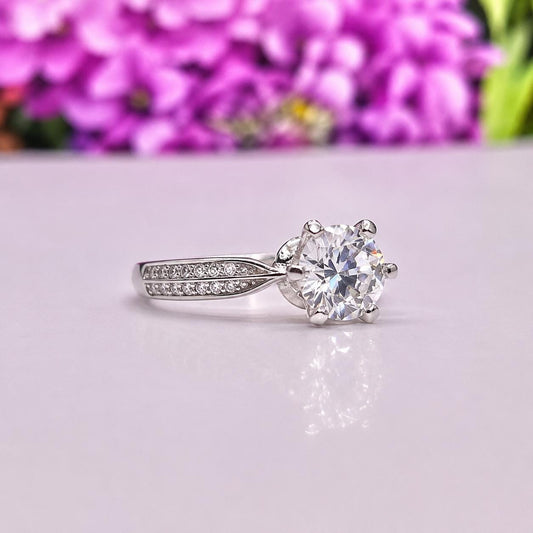 Round Cut Raised 1.25 Carat Moissanite Diamond Engagement Ring : 925 Sterling Silver