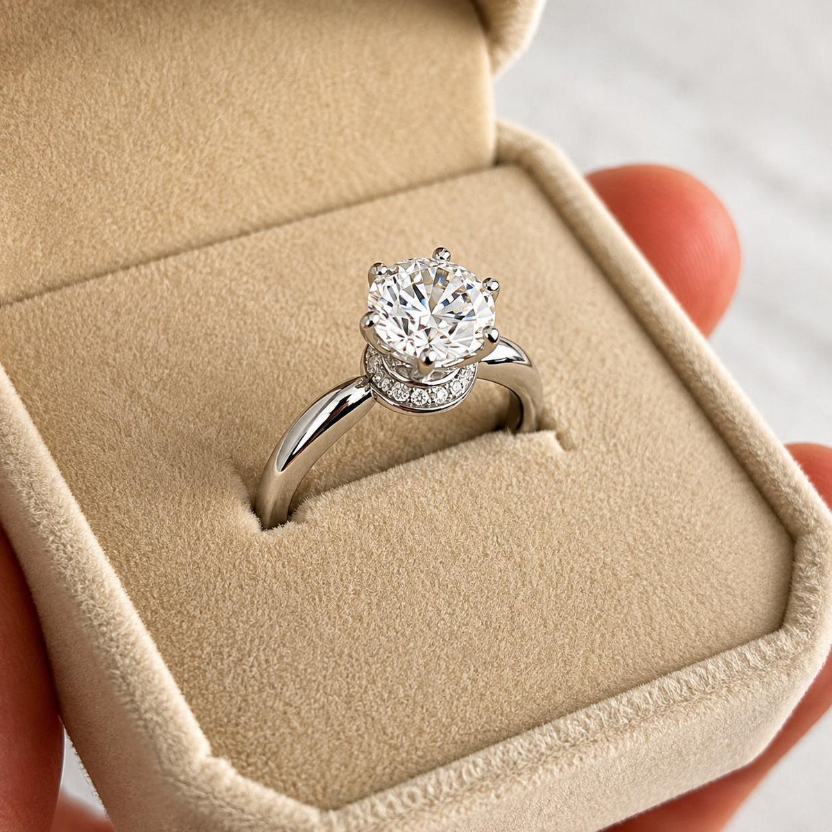 Raised Round Cut 1.25 Ct Moissanite Diamond Engagement Ring : 925 Sterling Silver