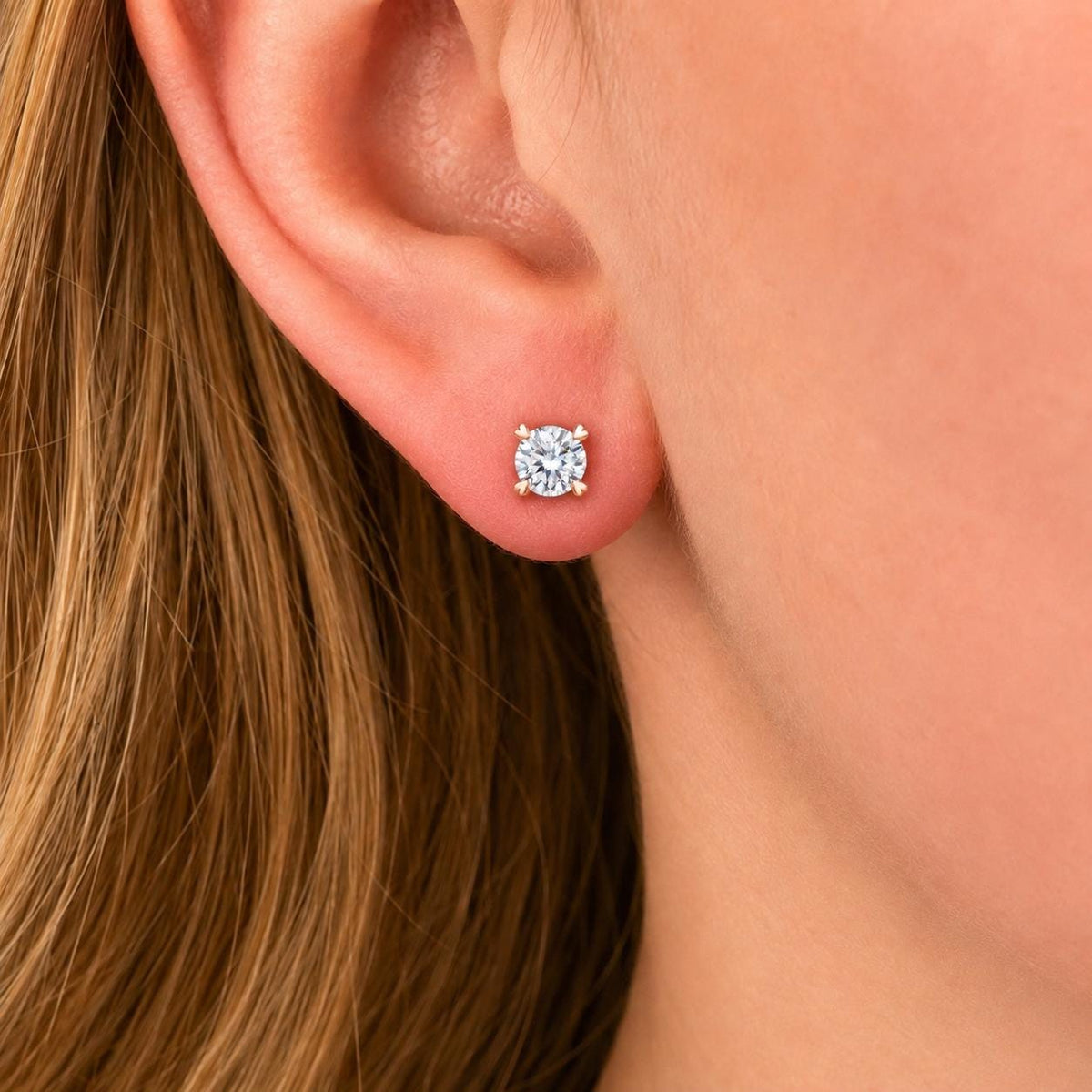 Heart Claw 1 Carat Moissanite Stud Earrings Rose Gold : 925 Sterling Silver