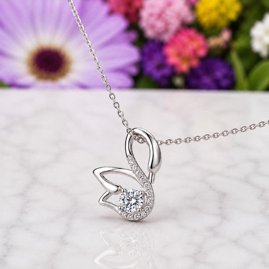 Swan Love Necklace Moissanite Diamond : 925 Sterling Silver
