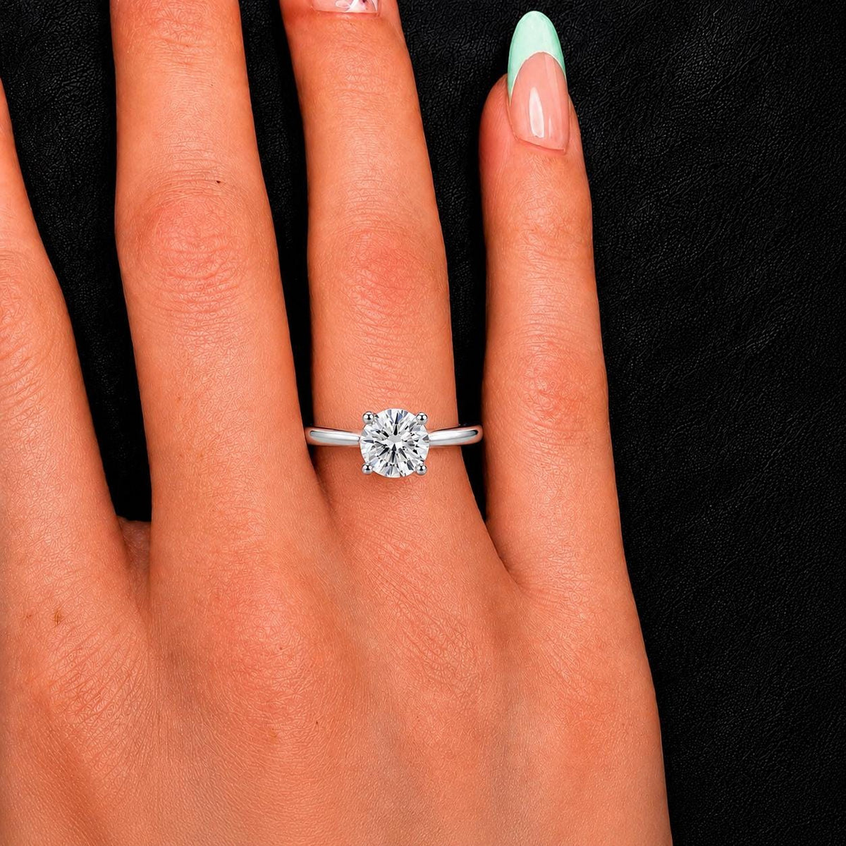 Round 1 Carat Moissanite Diamond Wedding Ring : 925 Sterling Silver